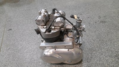 Lot 41 - TRIUMPH TS100SS ENGINE & GEARBOX