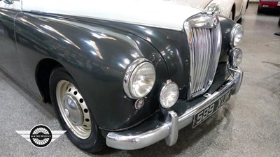 Lot 570 - 1958 MG MAGNETTE