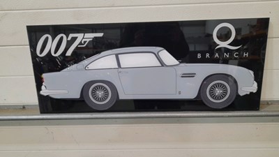 Lot 499 - PERSPEX 3D EFFECT JAMES BOND 007 ASTON MARTIN SIGN / PICTURE 33" x 13"