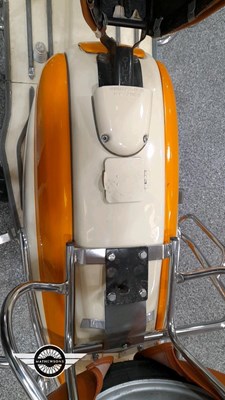 Lot 8 - 1962 LAMBRETTA LI 125