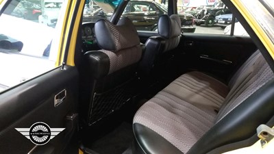 Lot 656 - 1977 MERCEDES 250 AUTO