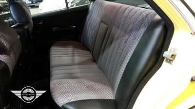 Lot 656 - 1977 MERCEDES 250 AUTO