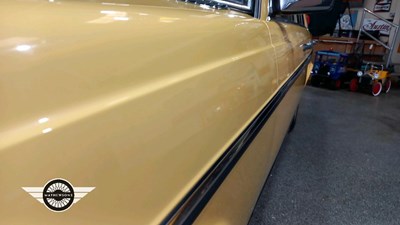 Lot 656 - 1977 MERCEDES 250 AUTO