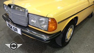 Lot 656 - 1977 MERCEDES 250 AUTO