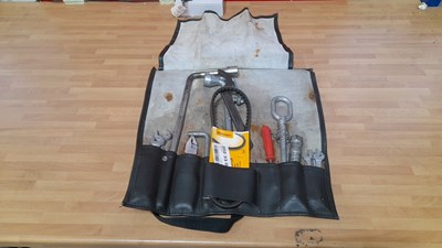 Lot 707 - ORIGINAL PORSCHE 911 SC TOOL KIT