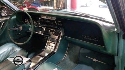 Lot 682 - 1964 FORD THUNDERBIRD