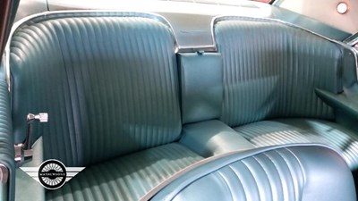 Lot 682 - 1964 FORD THUNDERBIRD