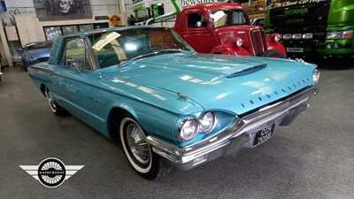 Lot 682 - 1964 FORD THUNDERBIRD