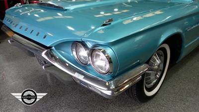 Lot 682 - 1964 FORD THUNDERBIRD