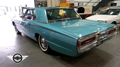 Lot 682 - 1964 FORD THUNDERBIRD