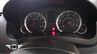 Lot 690 - 2014 SUZUKI SWIFT SZ3 4X4