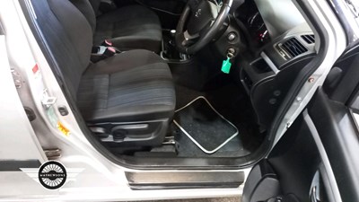 Lot 690 - 2014 SUZUKI SWIFT SZ3 4X4