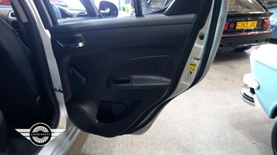 Lot 690 - 2014 SUZUKI SWIFT SZ3 4X4