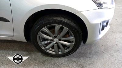 Lot 690 - 2014 SUZUKI SWIFT SZ3 4X4