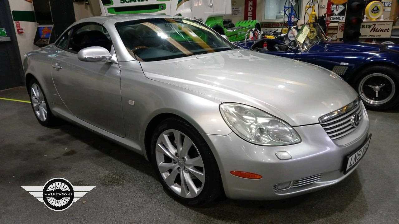 Lot 880 - 2001 LEXUS SC 430