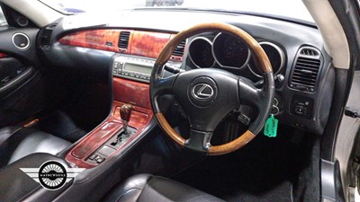 Lot 880 - 2001 LEXUS SC 430