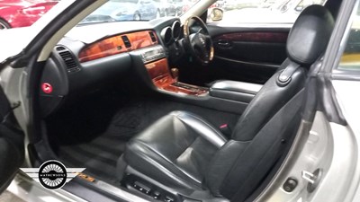 Lot 880 - 2001 LEXUS SC 430