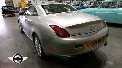 Lot 880 - 2001 LEXUS SC 430