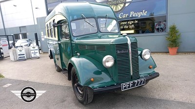 Lot 806 - 1939 BEDFORD K TYPE