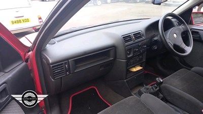 Lot 814 - 1992 VAUXHALL CAVALIER SRI