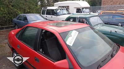 Lot 814 - 1992 VAUXHALL CAVALIER SRI