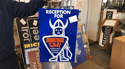 Lot 547 - DINITROL GML HANGING SIGN