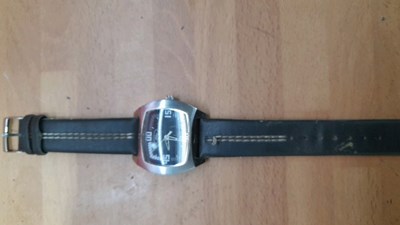 Lot 833 - ORIGINAL FORD WRIST WATCH
