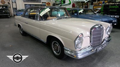 Lot 618 - 1967 MERCEDES 250 SE