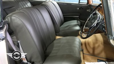 Lot 618 - 1967 MERCEDES 250 SE