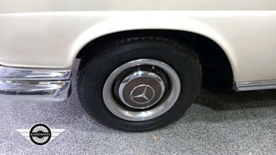 Lot 618 - 1967 MERCEDES 250 SE