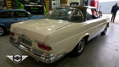 Lot 618 - 1967 MERCEDES 250 SE