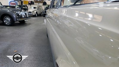 Lot 618 - 1967 MERCEDES 250 SE