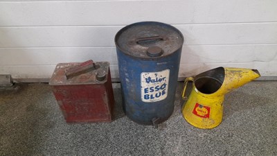 Lot 779 - SELECTION OF TINS & A OIL JUG