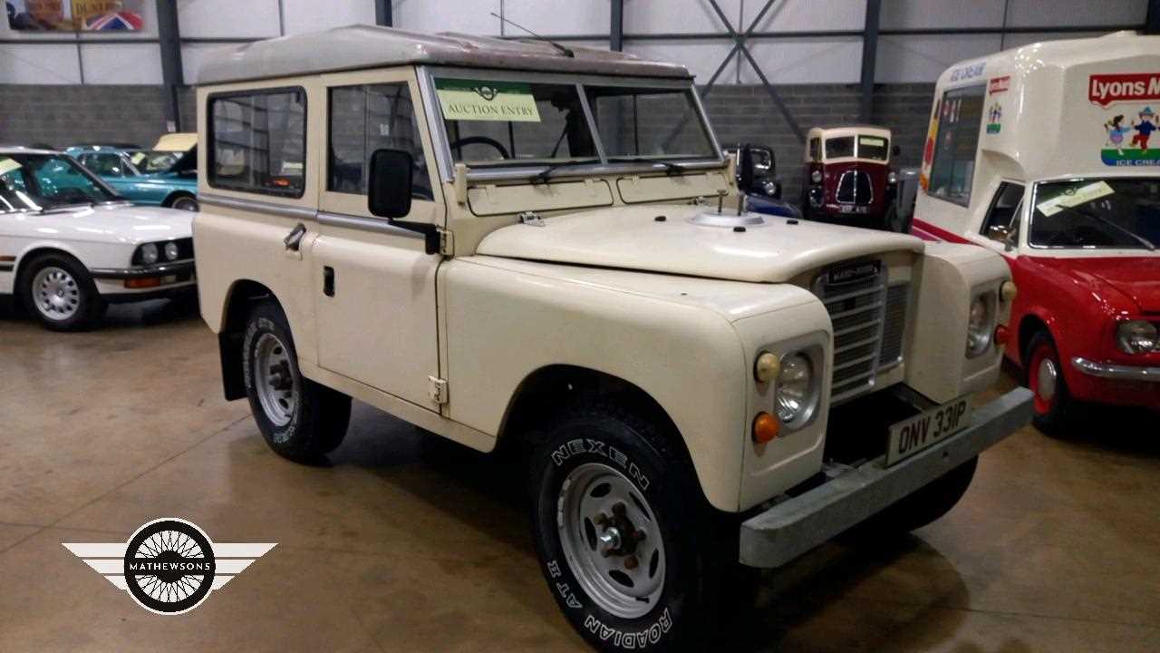 Lot 870 - 1976 LAND ROVER SERIES 3