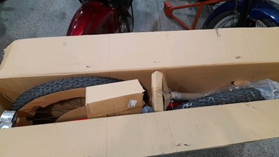 Lot 513 - NEW BOXED SNAP ON MOUNTAIN BIKE