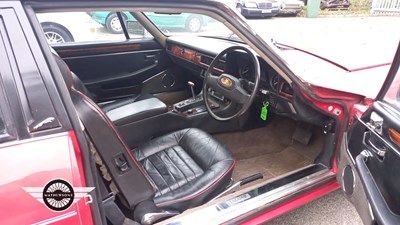 Lot 824 - 1986 JAGUAR XJS HE AUTO