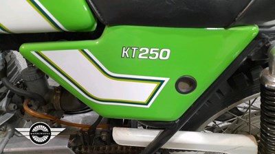 Lot 40 - KAWASAKI KT 250