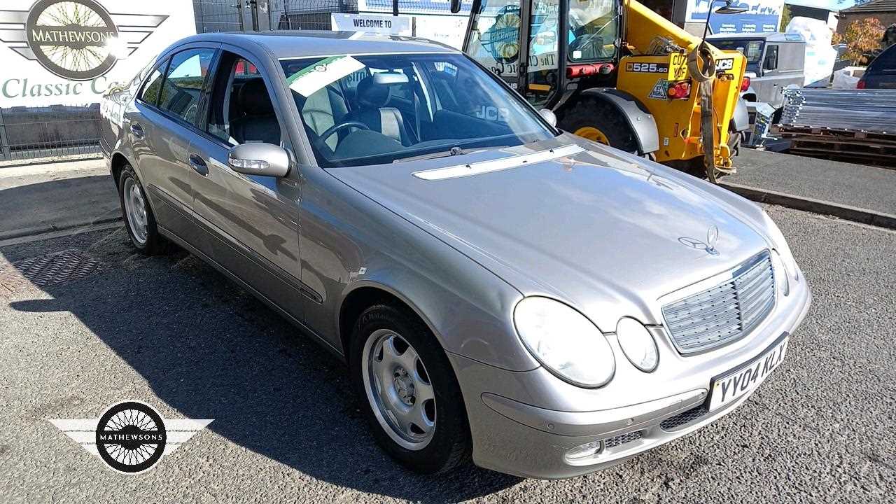 Lot 348 - 2004 MERCEDES E270 CDI CLASSIC AUTO