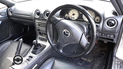 Lot 54 - 2005 MAZDA MX-5 S-VT SPORT