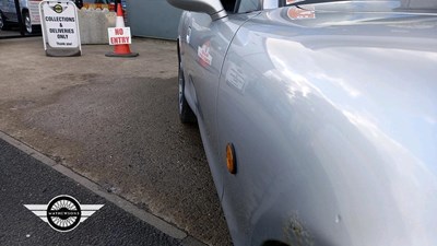 Lot 54 - 2005 MAZDA MX-5 S-VT SPORT