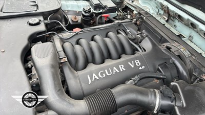 Lot 762 - 1999 JAGUAR SOVEREIGN V8 AUTO