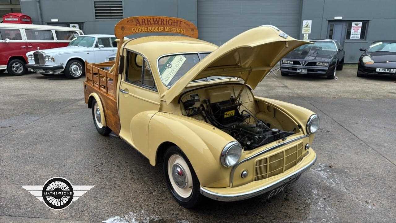 Lot 192 - 1954 MORRIS PICK-UP