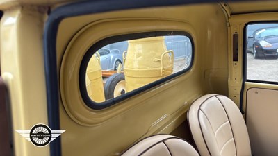 Lot 192 - 1954 MORRIS PICK-UP