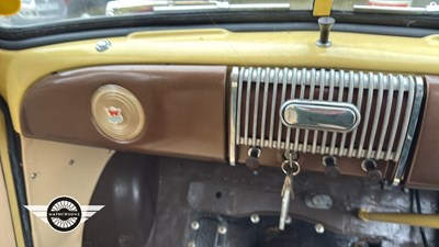 Lot 192 - 1954 MORRIS PICK-UP