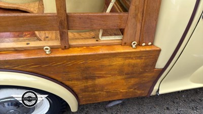 Lot 192 - 1954 MORRIS PICK-UP