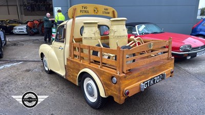 Lot 192 - 1954 MORRIS PICK-UP