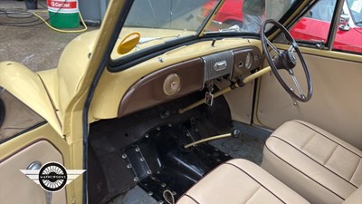 Lot 192 - 1954 MORRIS PICK-UP