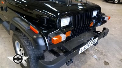 Lot 4 - 1994 JEEP WRANGLER 4.0