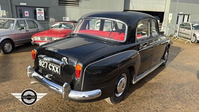 Lot 14 - 1961 ROVER P4 100