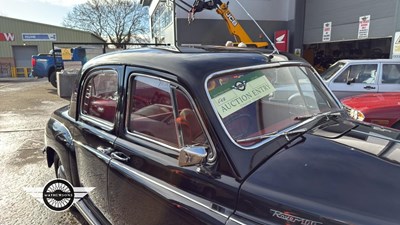 Lot 14 - 1961 ROVER P4 100